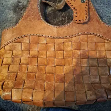 가죽 뜨개질 핸드백 브라운