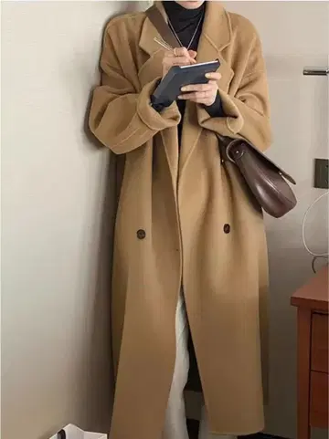 마지막 1장 세일 베이지 더블 브레스트 롱 코트