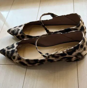 플랫슈즈 루 탈론