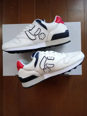 산가치 스니커즈 새상품 23.5