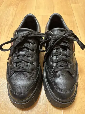 푸마 메이즈 스택 레더 통굽 로우컷 스니커즈 23cm 블랙