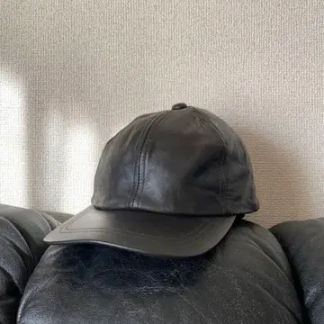 새상품급 블랙 가죽 캡 6패치 야구 모자