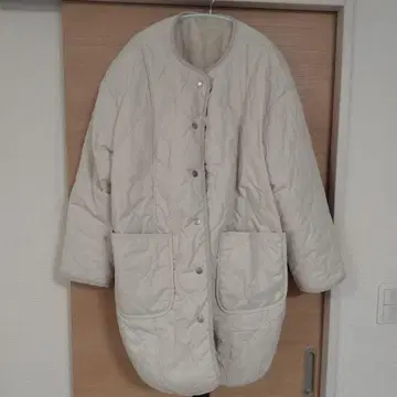 리버서블 퍼 퀼팅 미들 코트