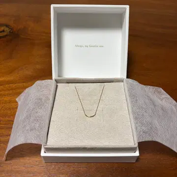 ete 크레센트 문 K10 YG 목걸이