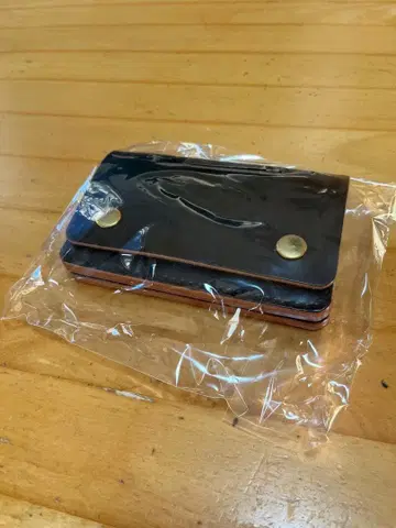 쇼난벤즈 언덕 염색 차심 블랙 트래커 지갑 브라스 미사용