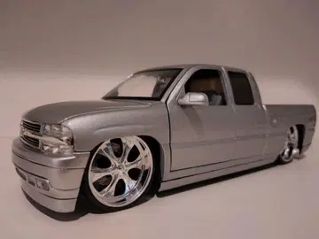 JadaTOYS 1/24 2002 셰비 실버라도