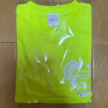 초 도키메키 선전부 티셔츠 옐로우 컬러 아키짱 L사이즈