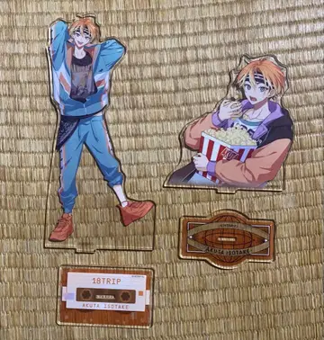 18TRIP 이소타케 아쿠타 아크릴 스탠드 2점 세트