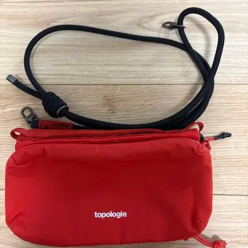 topologie 빨간색 숄더백
