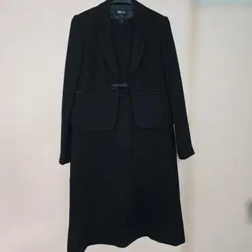 MENOD 블랙 원피스 수트