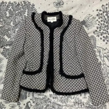 miss ashida 노카라 자켓 화이트 블랙 트위드