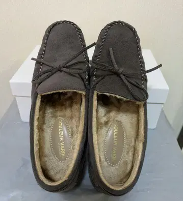 [컨디션 최상] 크롤 발리에 보아 모카신 신발 그레이 24.5cm