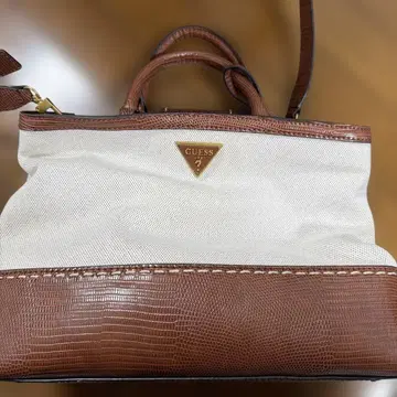 GUESS 숄더백 브라운/베이지