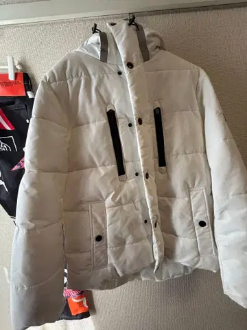 MICHAEL KORS 화이트 다운 자켓