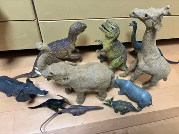 공룡과 동물 피규어 세트 대