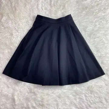 [ M-PREMIER ] 블랙 플레어 스커트 무릎 기장