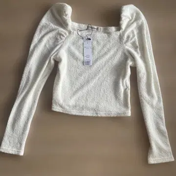 새상품 COCO DEAL 화이트 긴팔 상의 사이즈 2