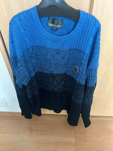 TRUSSARDI 케이블 니트 스웨터 블루 x 네이비 L