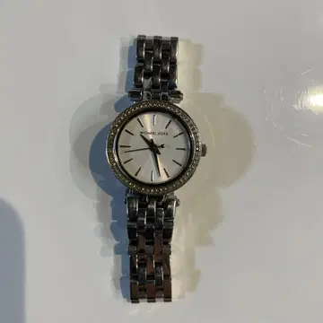 MICHAEL KORS 실버 쿼츠 손목시계