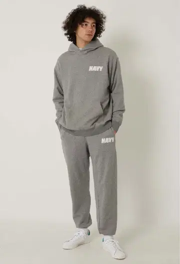 NAVY BLUE 트레이닝 크루넥 맨투맨 스웨트 팬츠