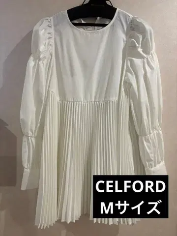 CELFORD 플리츠 디자인 긴팔 블라우스 38