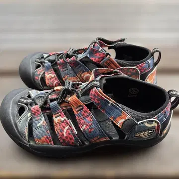 KEEN 뉴포트 H2 22cm