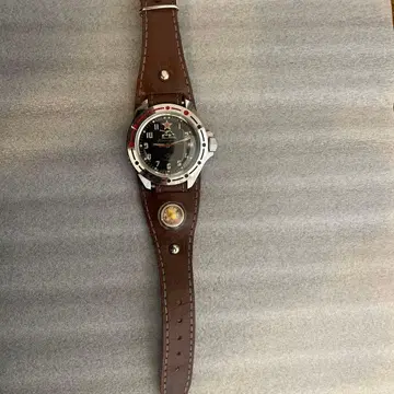 보스토크 손목시계 나침반 포함