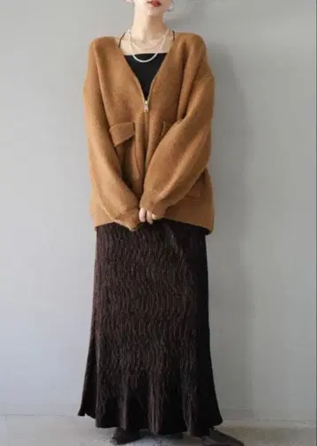 [뤼미에] BIG 포켓 집업 가디건 + 벨로아 플리츠 스커트 세트