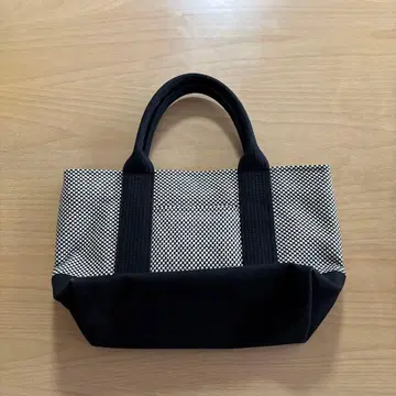 Sasicco 토트 미니 화이트와 블랙의 격자무늬