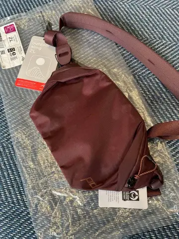 새상품 피크 디자인 Outdoor Sling 바디백 2L