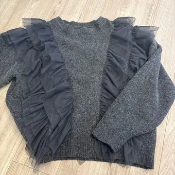 SENSE OF PLACE 튤 도킹 프릴 스웨터