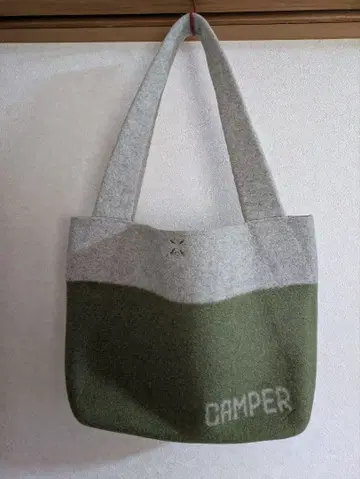 CAMPER 펠트 토트백 그레이/올리브