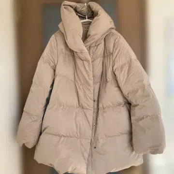 유니클로 파우더 필 다운 S 베이지