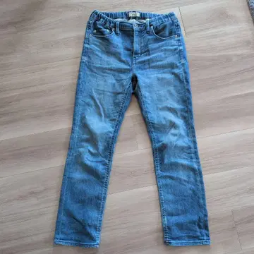 YANUK 스트레이트 데님 라이트 블루