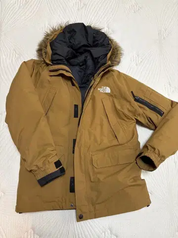 THE NORTH FACE PERTEX QUANTUM 다운 자켓
