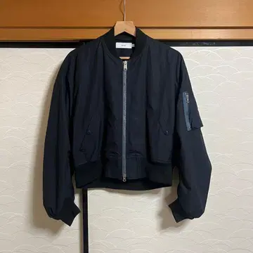 graphpaper 봄버 자켓