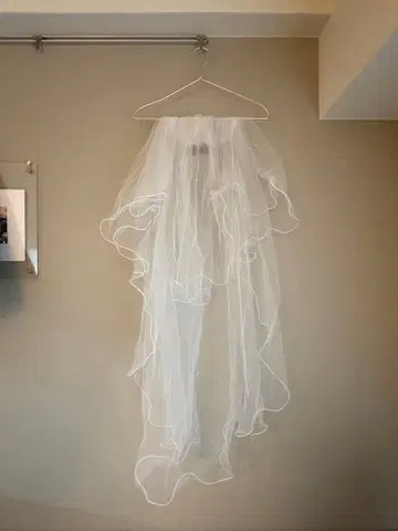 화이트 튤 웨딩 베일