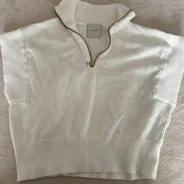 VARLEY 화이트 슬리브리스 하프 지퍼 하와이