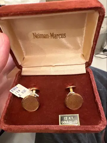 Neiman Marcus 12K 골드필드 커프스