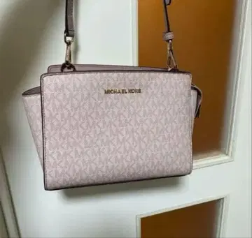 MICHAEL KORS 숄더백