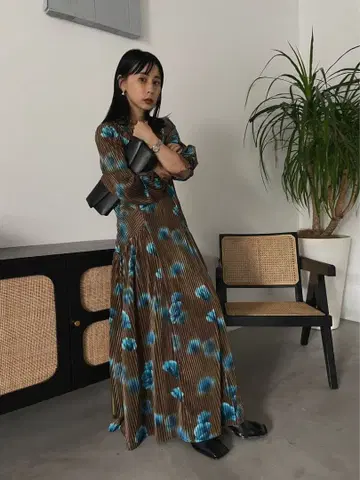 Ameri MILA VELOUR CUT DRESS 브라운 M 사이즈