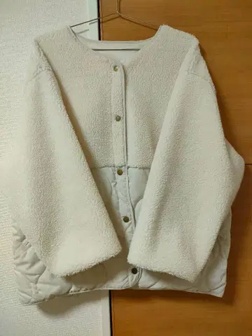 NOAHL 퀼팅 보아 절개 코트 아우터 아이보리 플리스