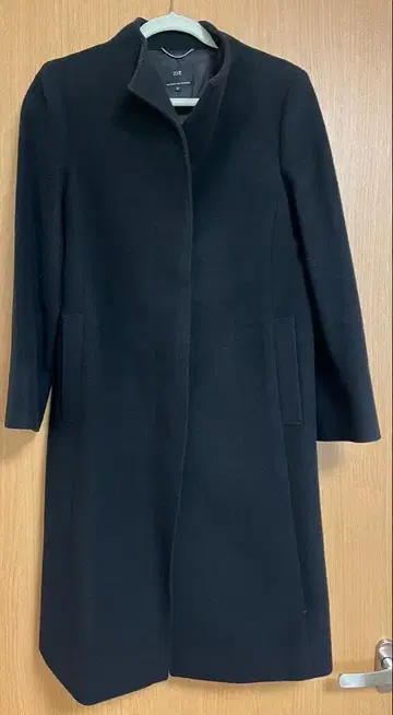 온워드 23구 블랙 롱 코트