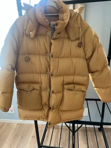 SIERRA DESIGNS 후드 부착 다운 자켓 베이지