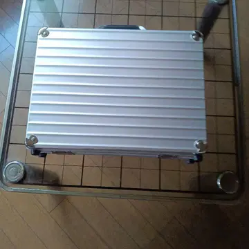 알루미늄 비즈니스 백 실버 중형