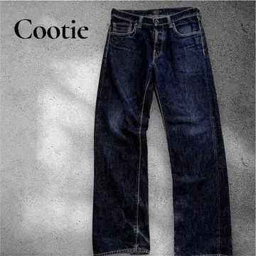 COOTIE 스트레이트 데님 버튼 플라이 가죽 패치