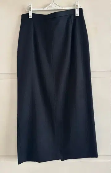 이탈리아제 블랙 슬릿 타이 스커트