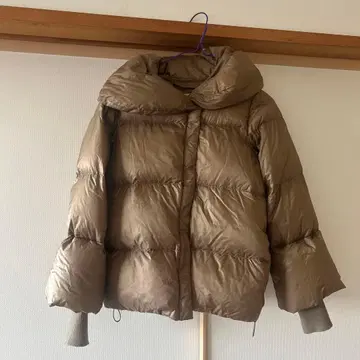 NATURAL BEAUTY BASIC 다운 자켓