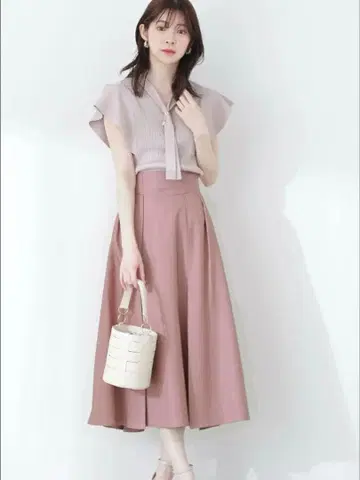 PROPORTION BODY DRESSING 요크 벨트 턱 스커트