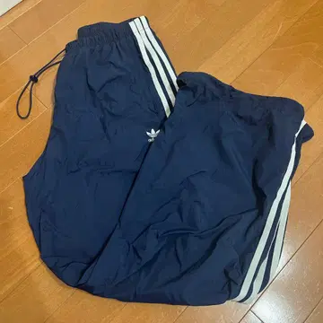 adidas 네이비 나일론 팬츠 M